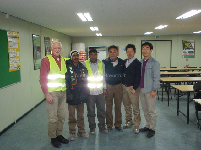 Image Hyundai Mubarak Al Kabeer port hovercraft pilots