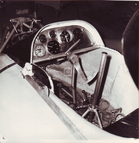 Original Cockpit layout. Outboard storing unit and flap control hydraulics are fitted.