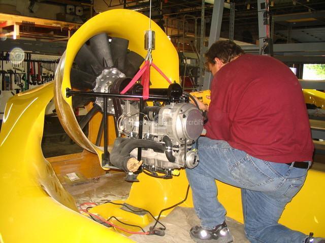Picture Neoteric HoverTrek engine installation