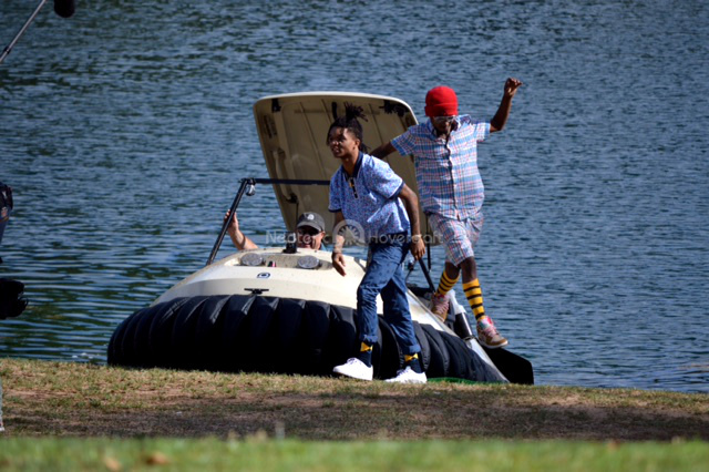 http://photos.neoterichovercraft.com/galleries/miscellaneous/Spotlight2/photos/9.jpg