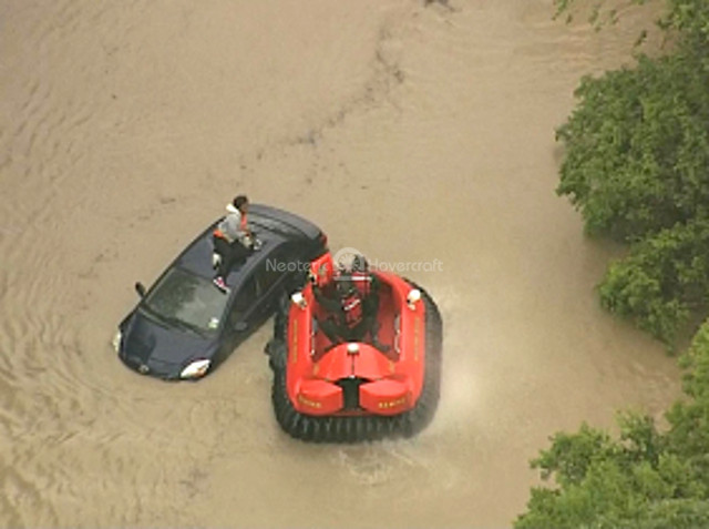 Video Texas flood hovercraft rescue Neoteric hovercraft