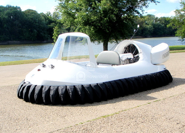Shanghai Ocean University Neoteric hovercraft