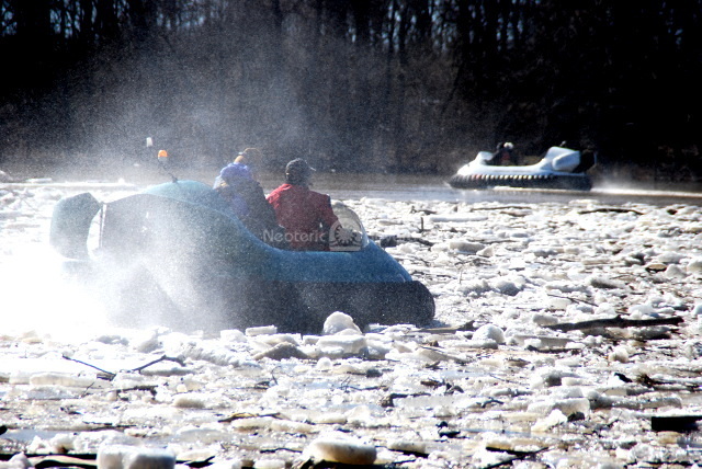 Photos hovercraft flying on ice