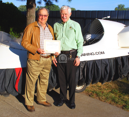 http://photos.neoterichovercraft.com/galleries/miscellaneous/spotlight/photos/certificatepic.jpg