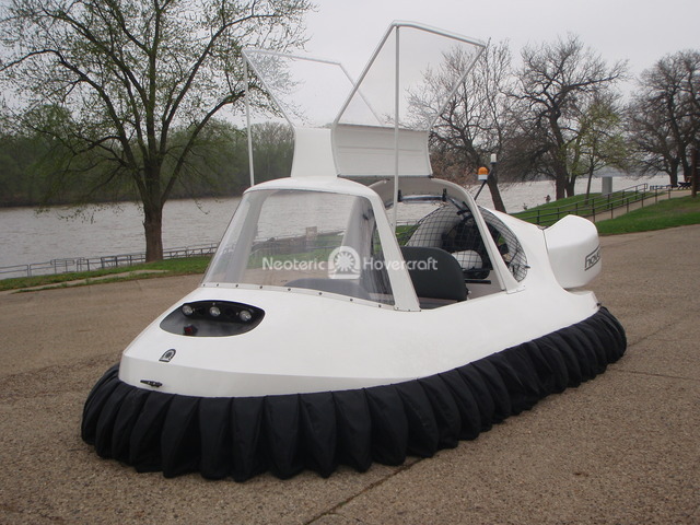 	Neoteric Hovercraft Deluxe Model 1874