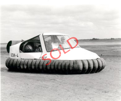 Classic Neoteric Neova 4 with Seating for Four