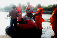 Picture Hovercraft Pilot training Thailand flood