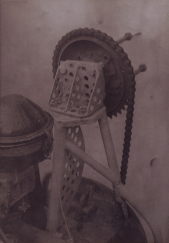 Fig. 12a: Detail of propulsion unit airscrew drive