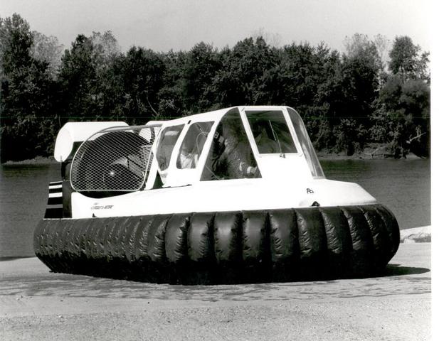 Neova 6 Neoteric Hovercraft history